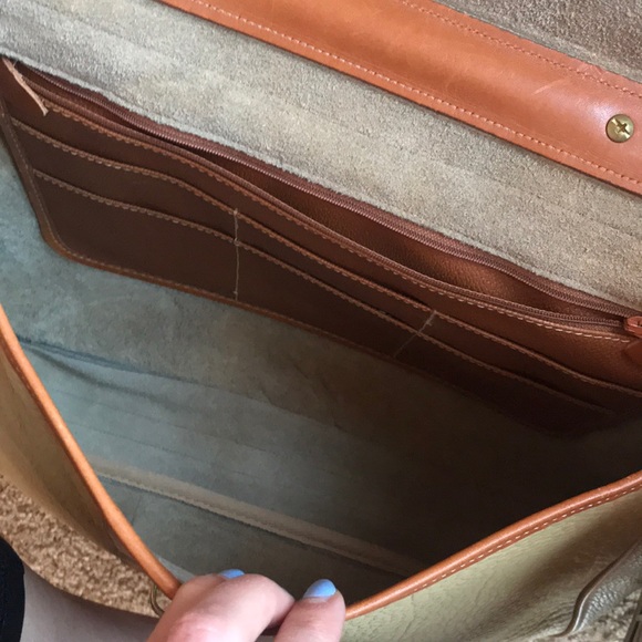 Dooney & Bourke leather bag - Picture 8 of 8